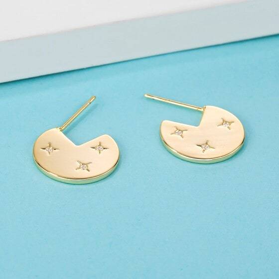 Gold Starry Earrings Des (1)